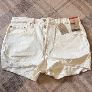NWT Levi's Women's Off-White Jean Shorts